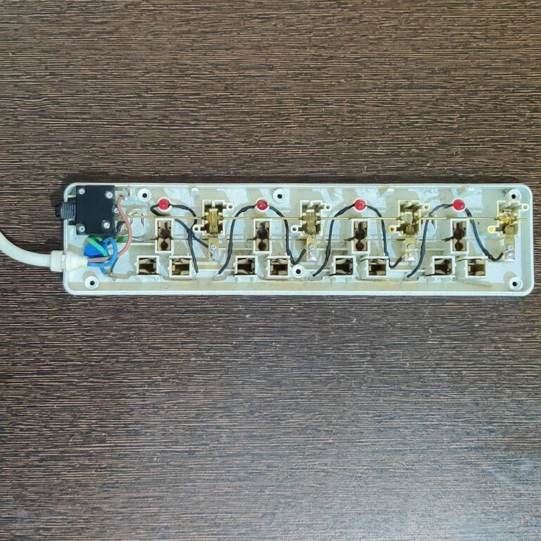 Power Extension Board Teardown The Tech Blog